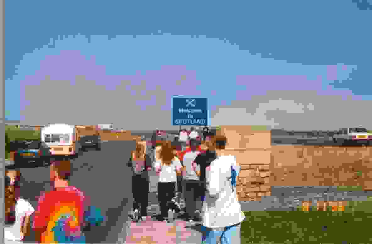 s41.jpg (145360 bytes)